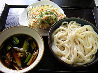 肉汁うどん600円