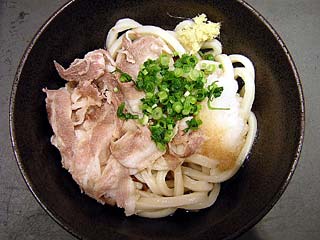 肉ぶっかけうどん並380円