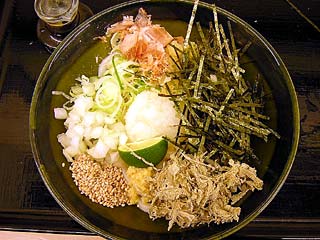 すだち生醤油うどん小（冷）300円