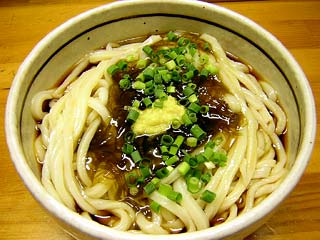 黒酢もづくうどん500円+1.5玉100円