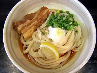 煮豚ぶっかけうどん680円