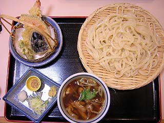 天下ごめんうどん天ぷら付き990円