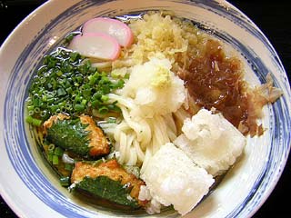 梅つくね大葉巻きぶっかけうどん800円+揚げ餅100円