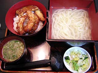 釜揚げうどんちょこっと丼セット980円