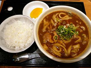 黒カレーうどん780円