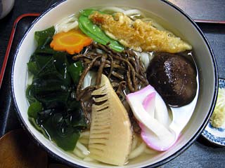 吹寄かのふやうどん840円