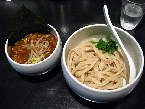 魚介汁のつけうどん750円