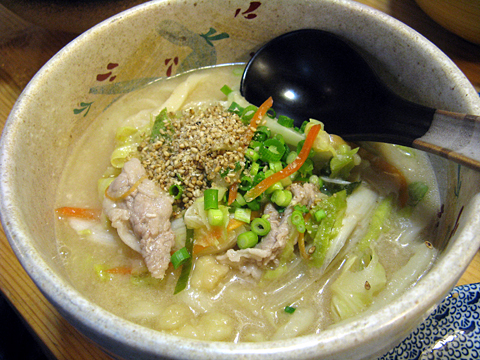 豚肉と白菜の味噌煮込みうどん