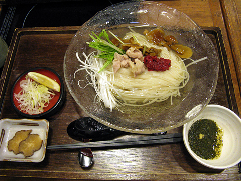 地鶏と梅の稲庭うどん～冷製仕立て～1,280円