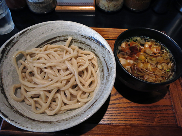 肉汁つけうどん並盛750円