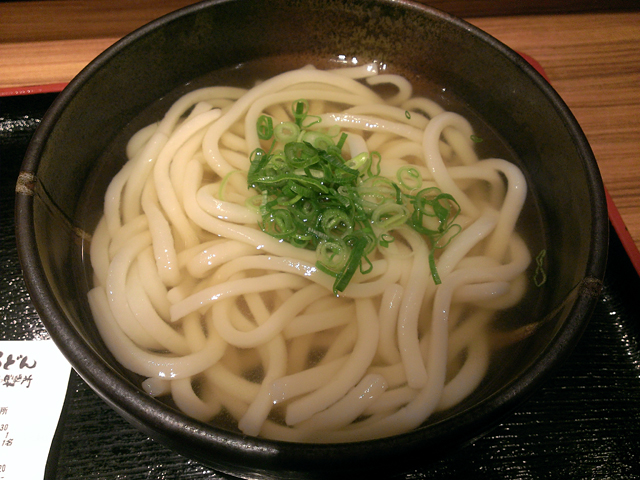 かけうどん並320円