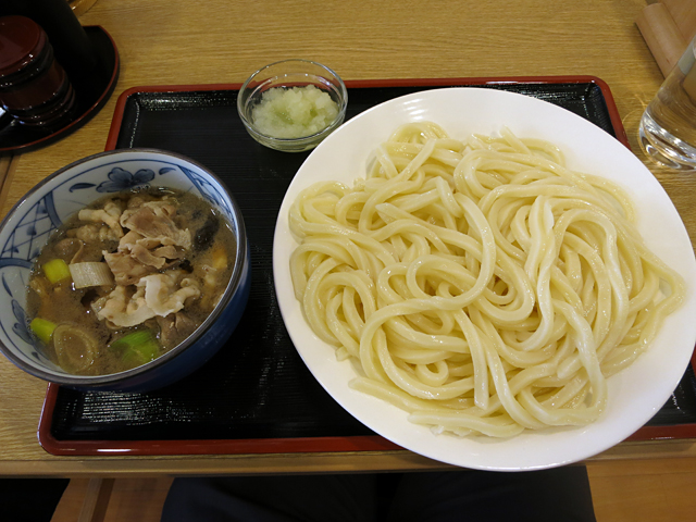 肉汁うどん並盛880円