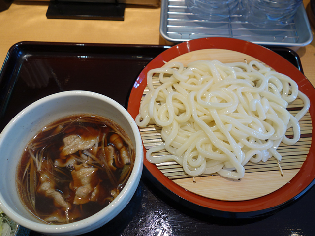 豚汁うどん750円