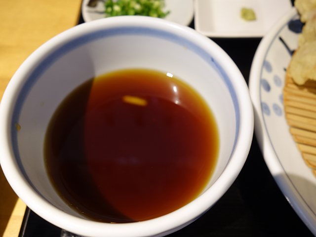 さか枝仕込みうどん 三日月