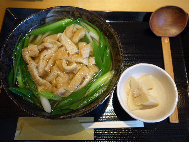 京のきつねうどん800円