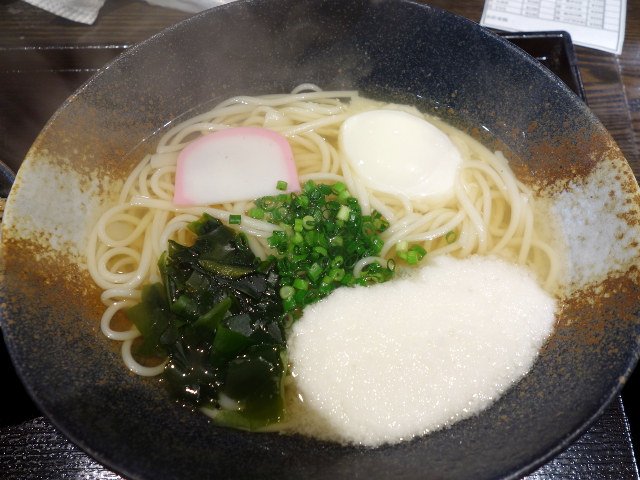 玉トロうどん800円