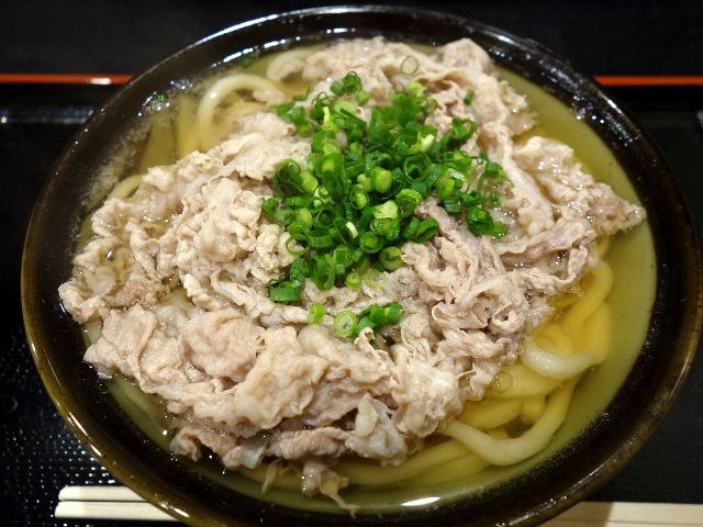 肉吸いうどん中780円