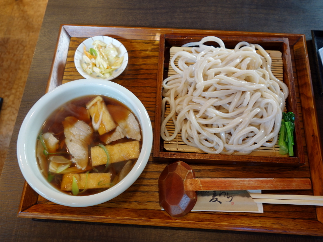 肉つけ汁うどん750円