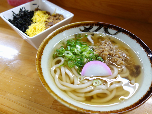 かしわうどん+かしわセット570円