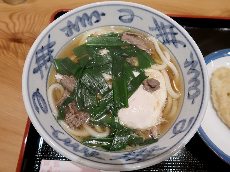 肉うどん1000円(税別)