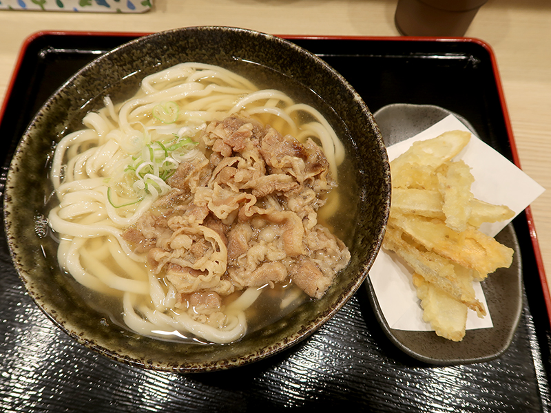 肉ごぼう天うどん900円