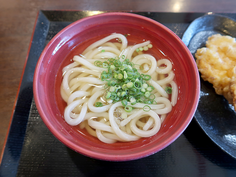 かけうどん1玉330円+とり天180円