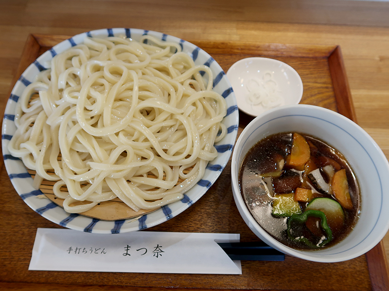 野菜鳥肉汁うどん中950円