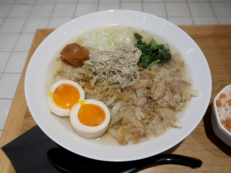 牛かすうどん+梅900円