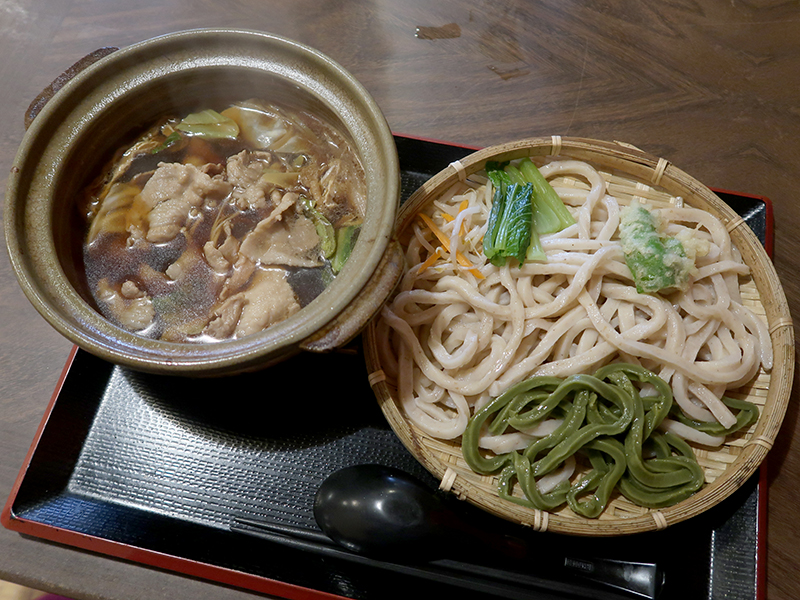 肉汁つけうどん750円