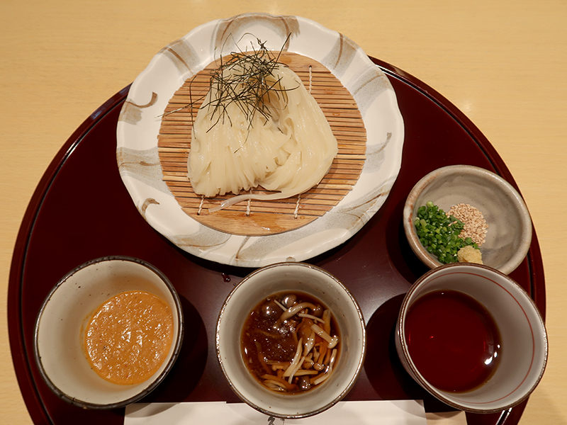 稲庭つけうどん1300円