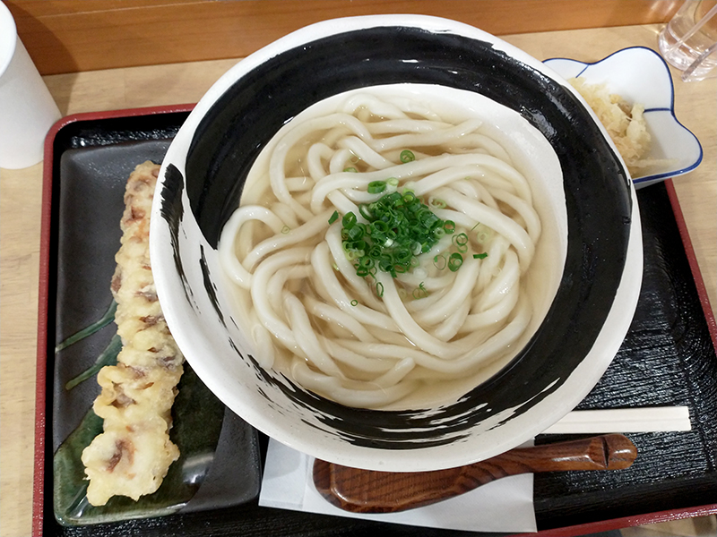 かけうどん430円+ちくわ天100円