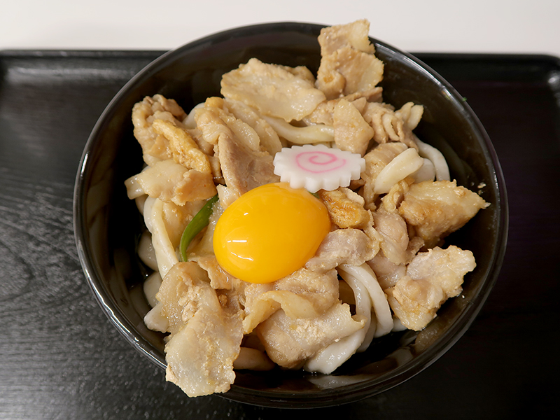 スペシャルぶっかけうどん890円