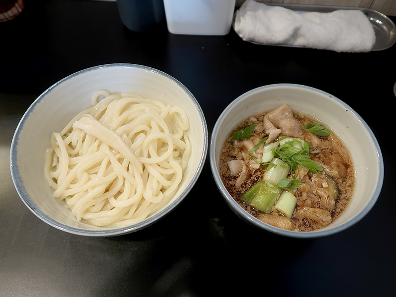 肉汁うどん並790円