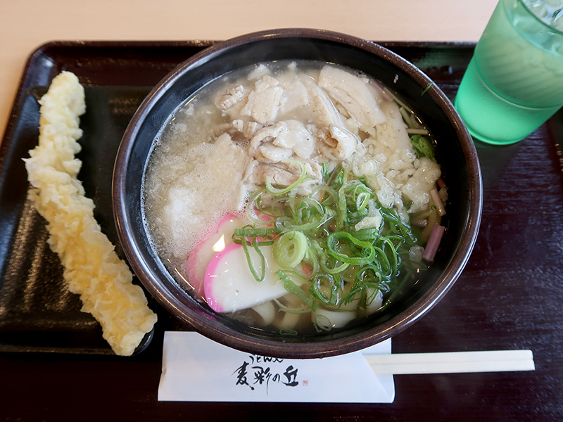 美瑛塩豚うどん温850円