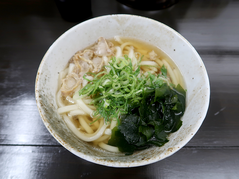 わかめかすうどん980円