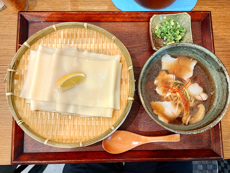 ねぎのつけ肉汁850円+ひもかわ50円